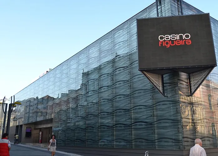 Casino & Апартаменты Фигейра-да-Фош